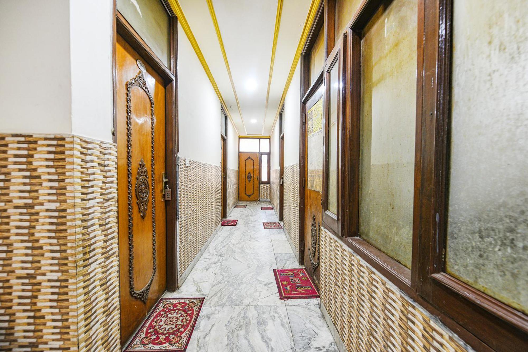 Fabhotel Royal Inn Chandigarh Exterior photo